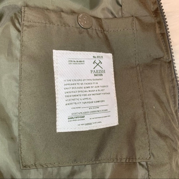 Men’s Parish Nation Puffer Vest - Picture 16 of 16